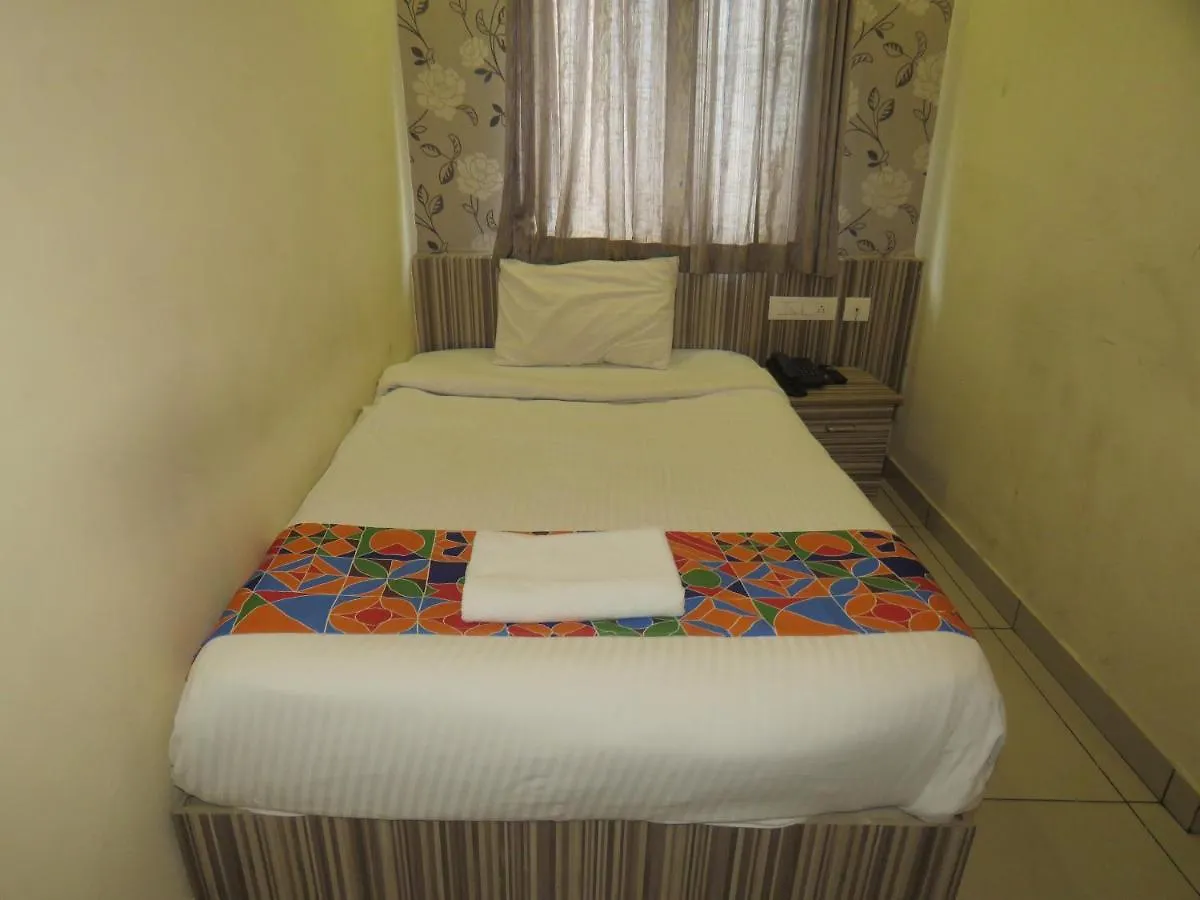 Hotel Reegate Inn Near South Railway Station Kochi