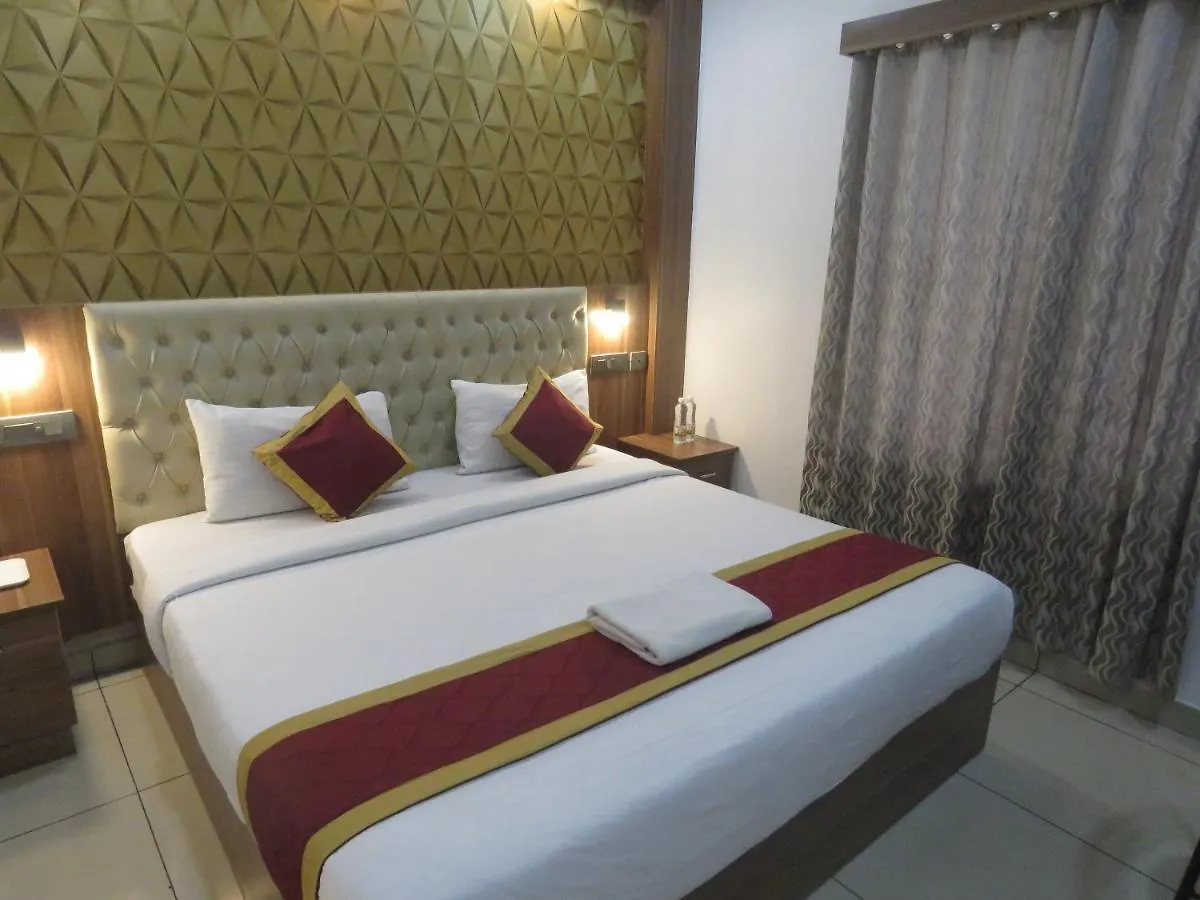 Hotel Reegate Inn Near South Railway Station Kochi